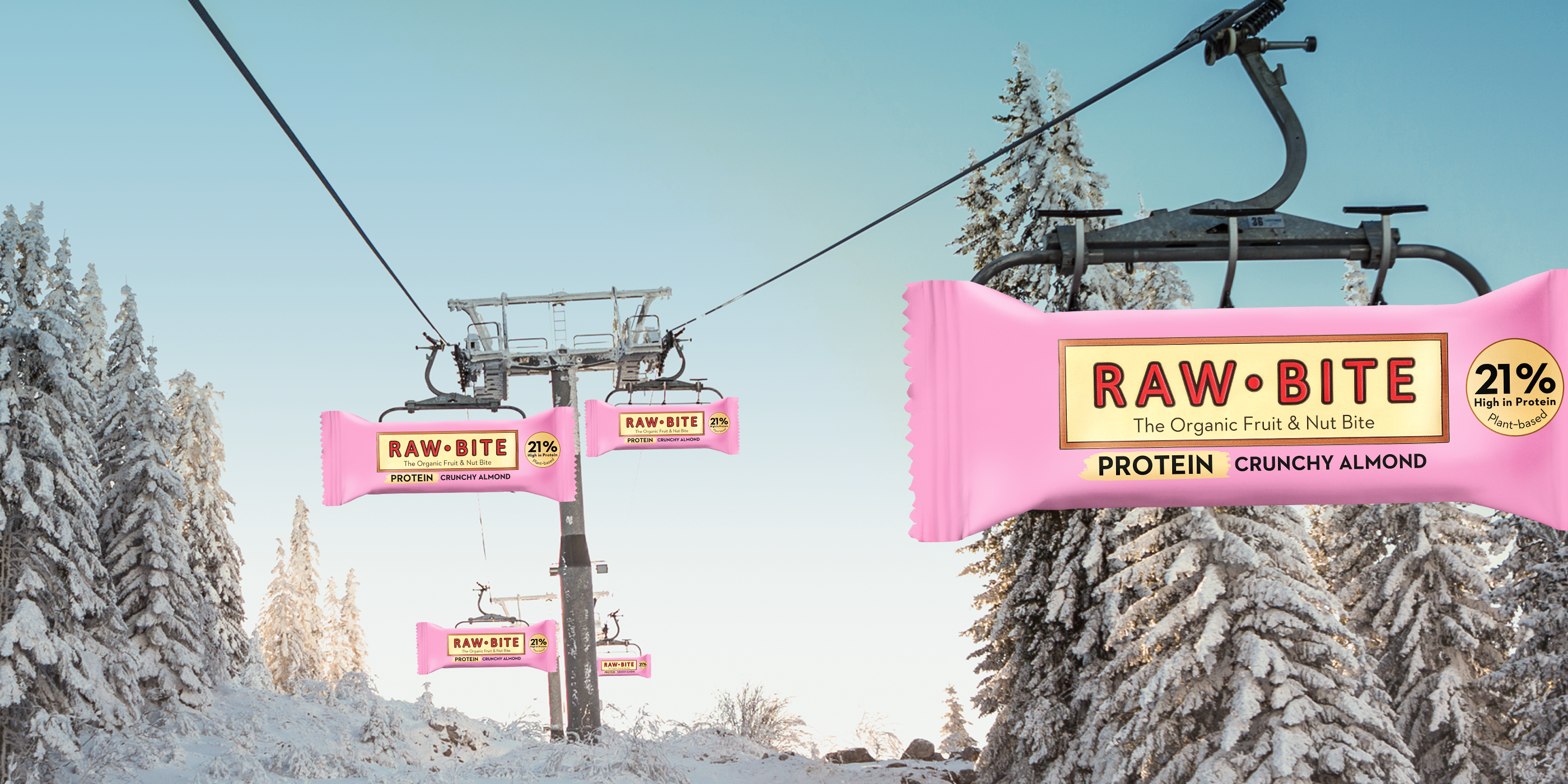 RAWBITE Protein Crunchy Almond als Skilift
